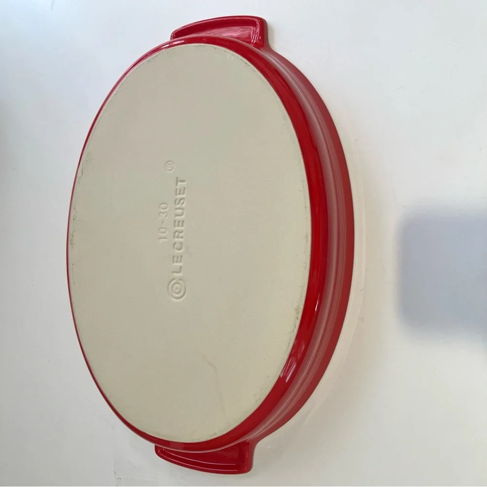 Le Creuset Oval Red Baking Dish 12x9‎